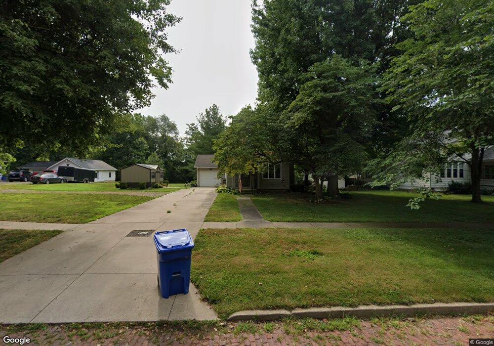 422 S Cass St, Virginia, IL 62691 - photo 1