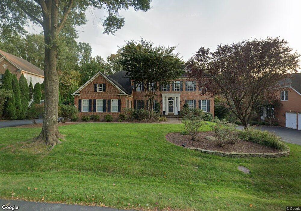 11593 Cedar Chase Rd, Herndon, VA 20170 - photo 1