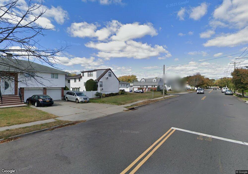 1071 Washington St, Baldwin, NY 11510 - photo 1