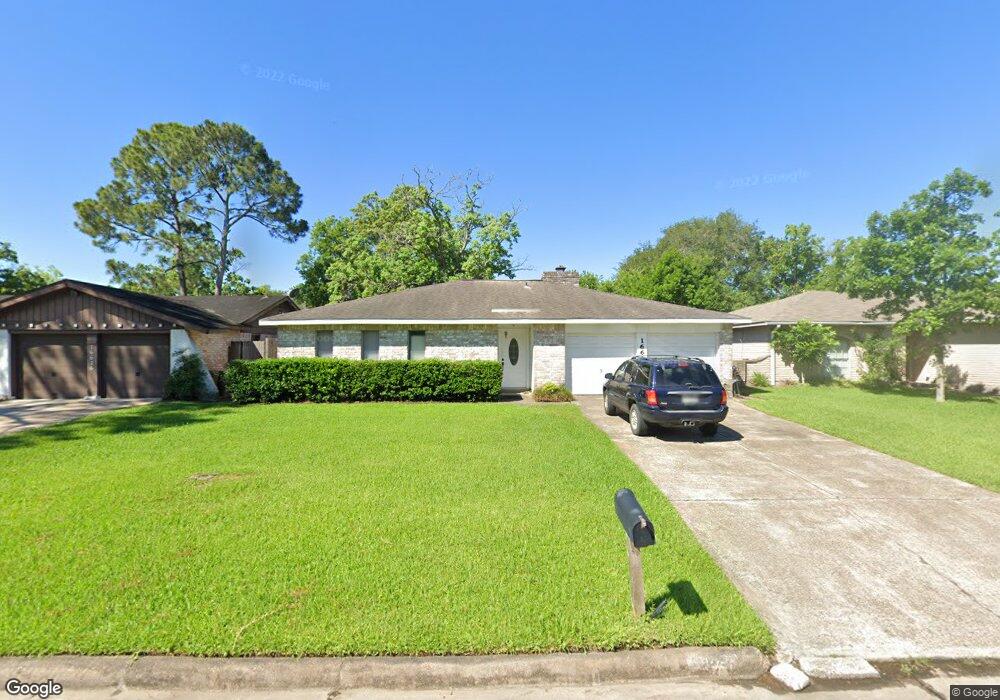 16622 Tibet Rd, Friendswood, TX 77546 - photo 1