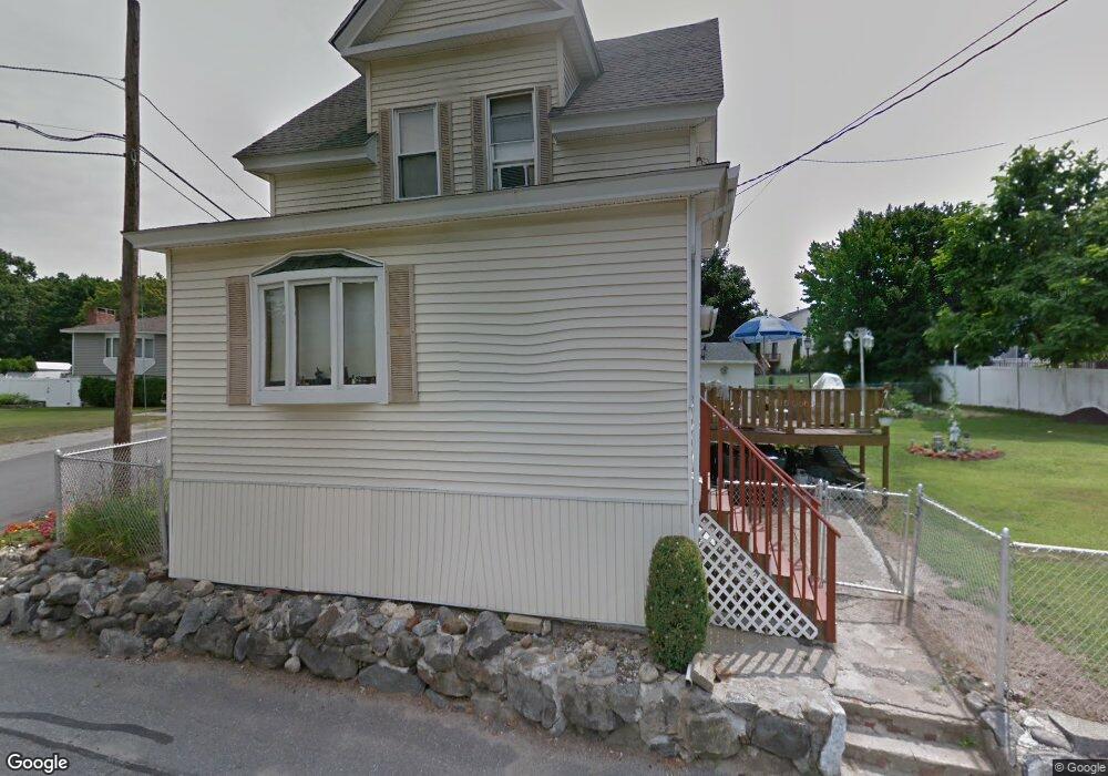 137 Old Rd, Dracut, MA 01826 - photo 1