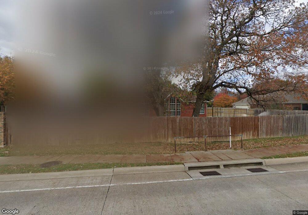 920 Abbots Ln, Denton, TX 76205 - photo 1