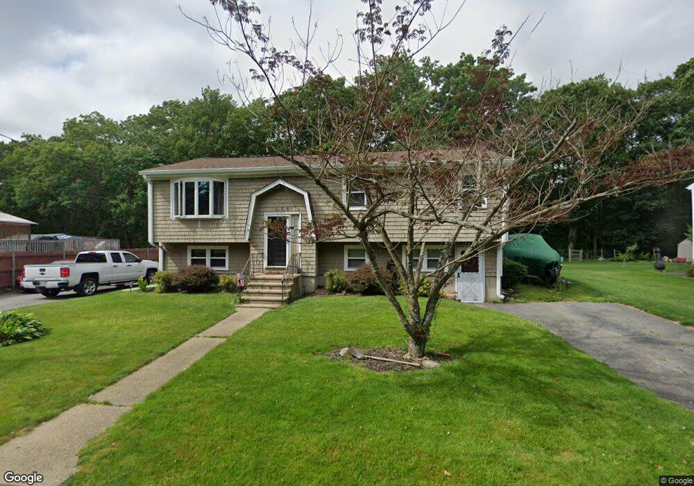 526 Nichols St, Fall River, MA 02720 - photo 1