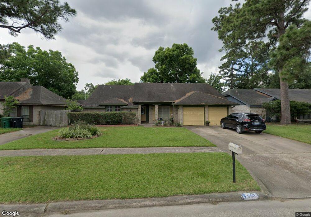 3903 Black Locust Dr, Houston, TX 77088 - photo 1