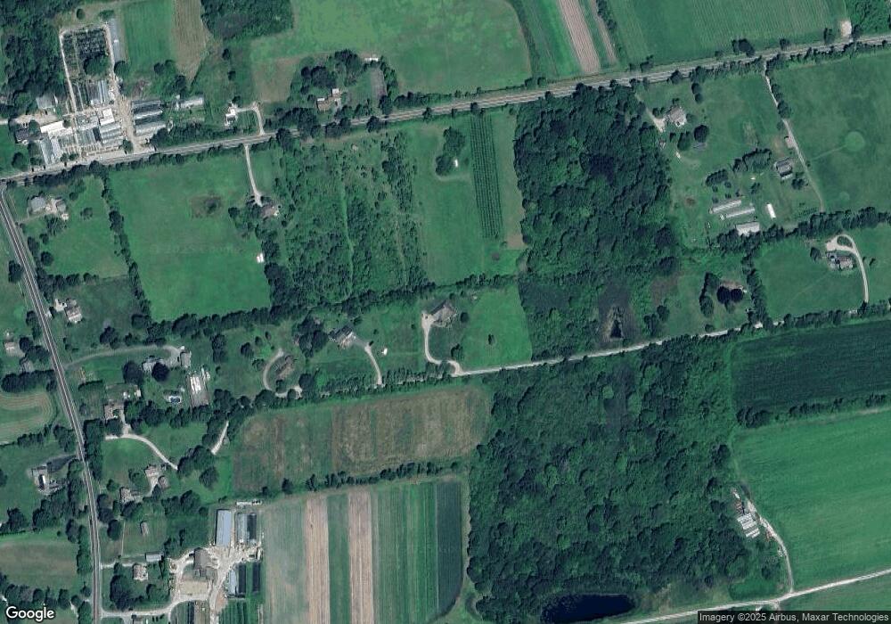 226 W Main Rd, Little Compton, RI 02837 - photo 1