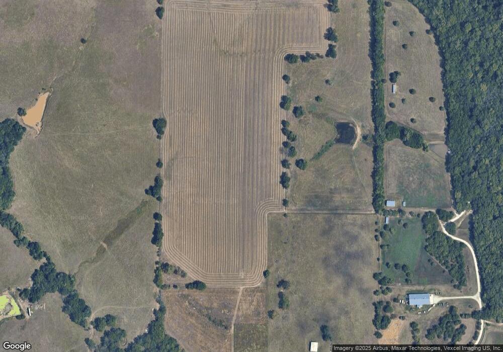 8924 SW 61st St, Topeka, KS 66610 - photo 1