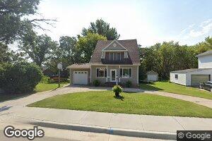 432 W Bridge Ave, Warren, MN 56762
