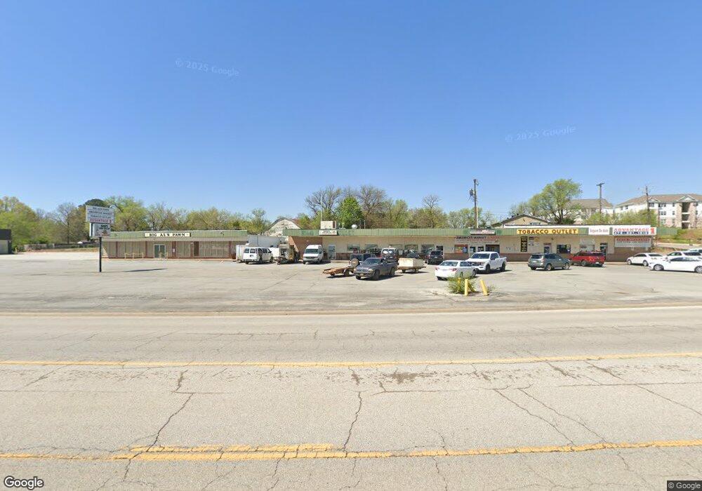 1131 S School Ave, Fayetteville, AR 72701 - photo 1