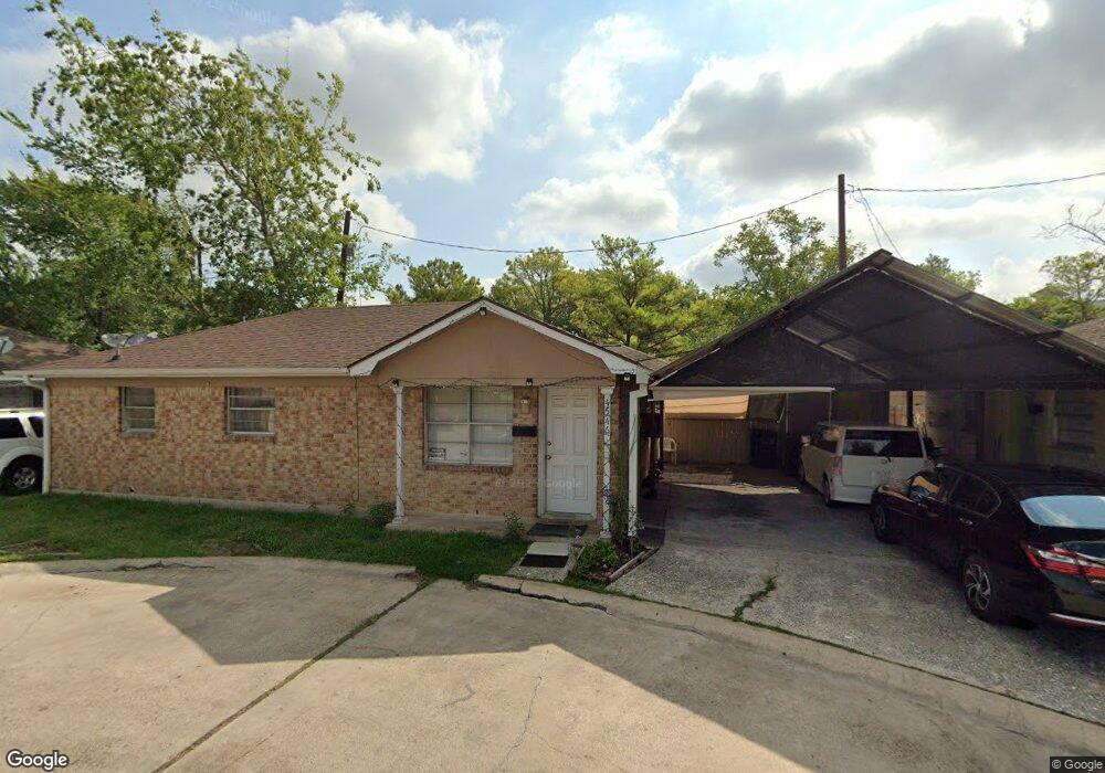 4546 Pecan Park Cir, Houston, TX 77018 - photo 1