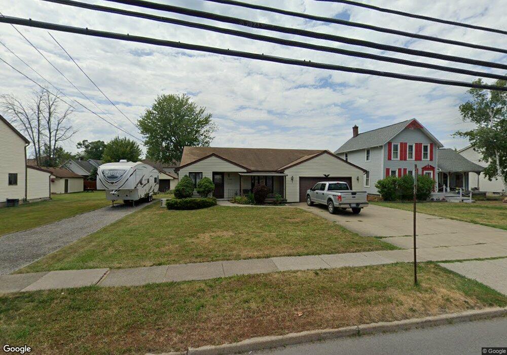 1166 Nash Rd, North Tonawanda, NY 14120 - photo 1