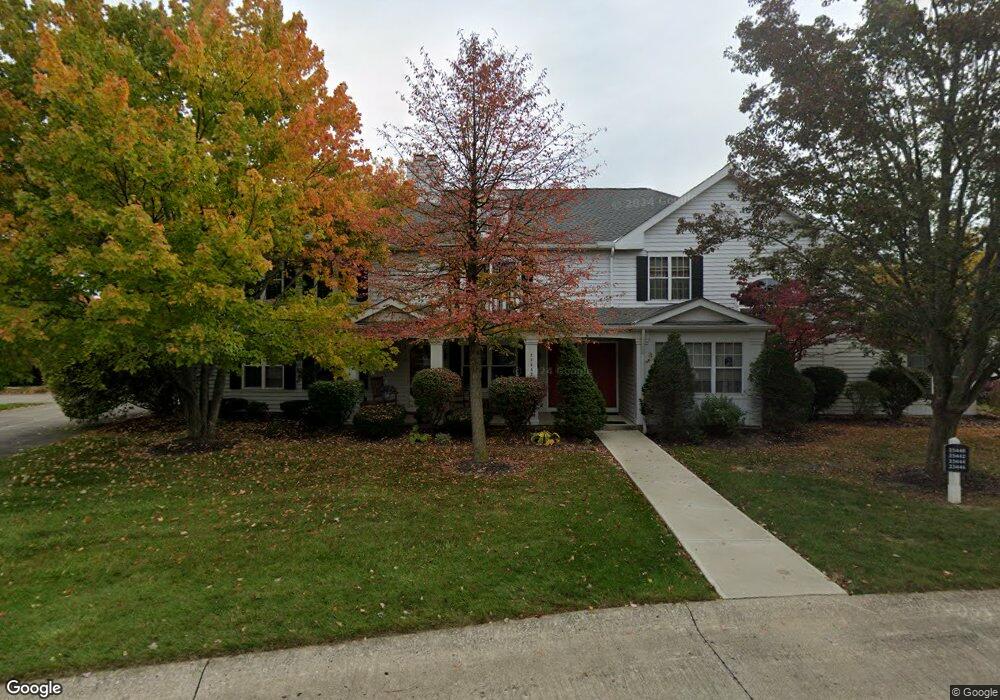 23444 Grist Mill Ct unit 1, Olmsted Falls, OH 44138 - photo 1