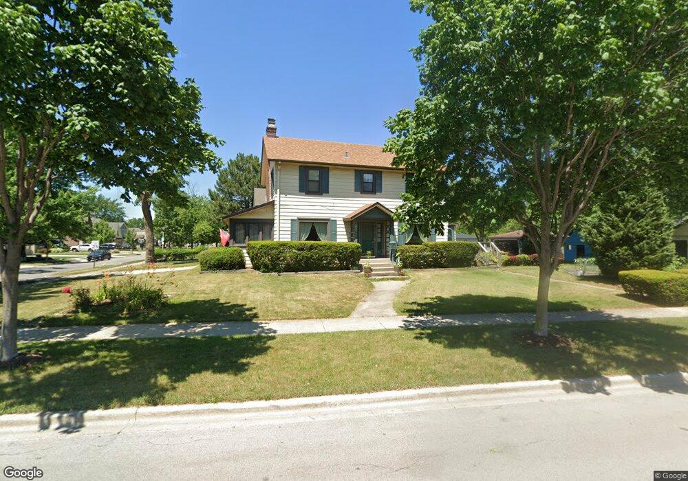 333 E 1st St, Elmhurst, IL 60126 - photo 1