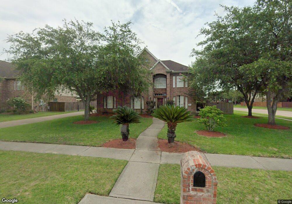 2849 Martina Dr, Friendswood, TX 77546 - photo 1