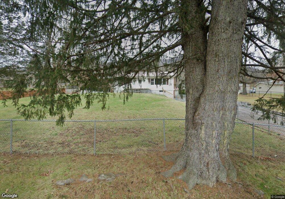 215 Maple Dr, Everett, PA 15537 - photo 1