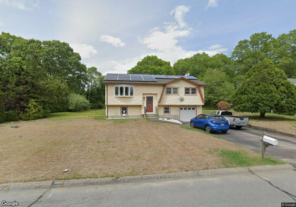 18 Devon Dr, Pawcatuck, CT 06379 - photo 1