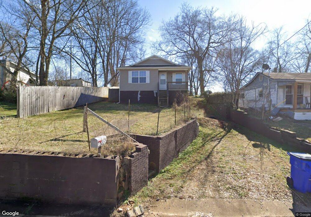 1126 E Bluff St, Florence, AL 35630 - photo 1