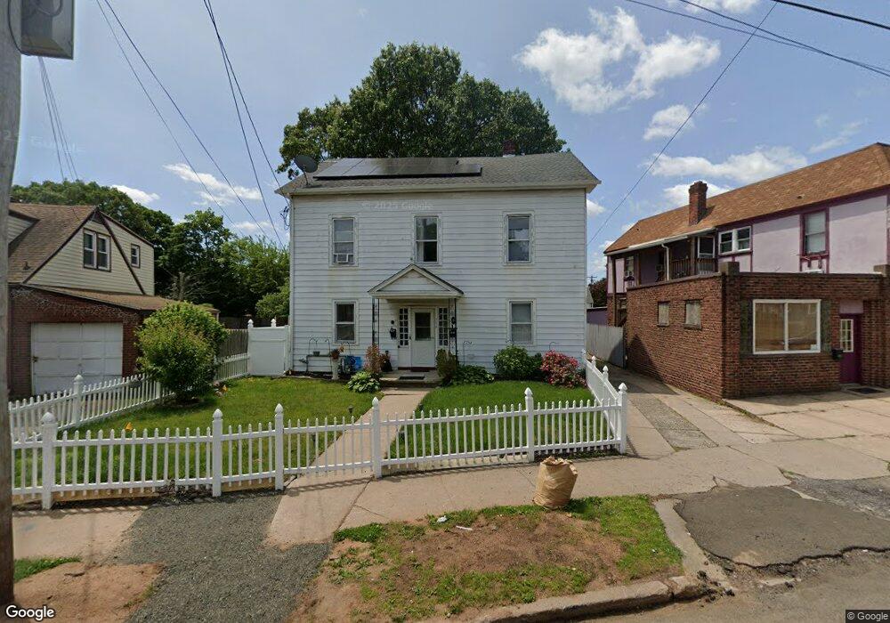 594 1st Ave unit 2ndfloorROOMFORRENT, West Haven, CT 06516 - photo 1