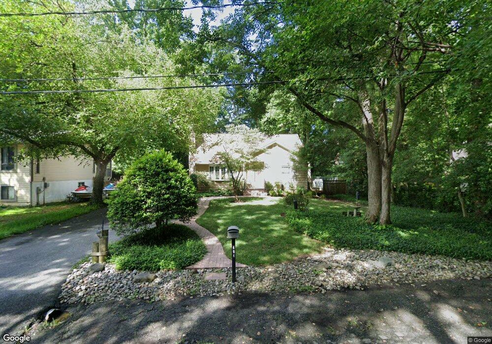 404 Walnut Dr, Annapolis, MD 21403 - photo 1