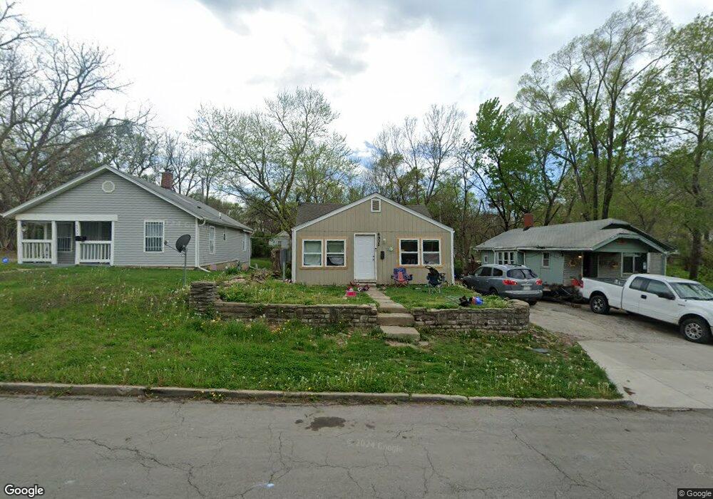 6932 Bellefontaine Ave, Kansas City, MO 64132 - photo 1