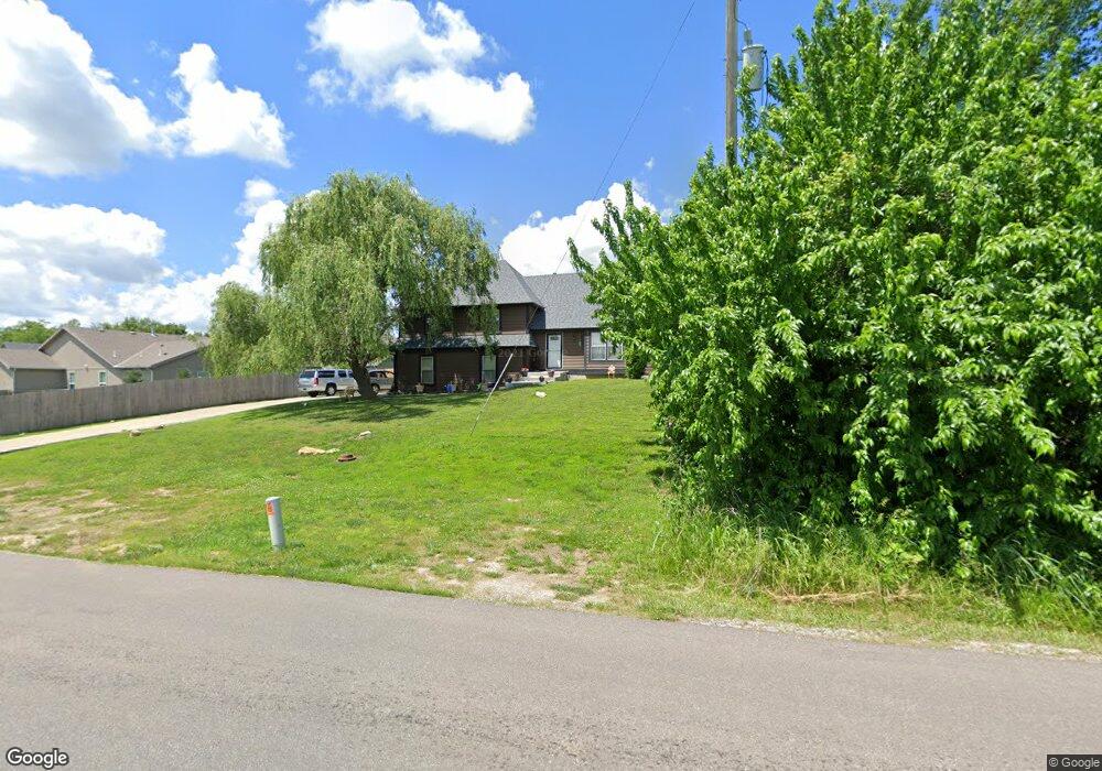 7112 Martindale Rd, Shawnee, KS 66218 - photo 1