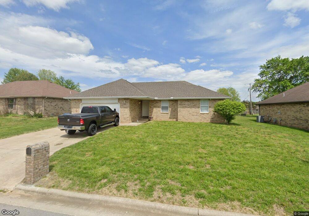 1215 Butterfield Dr, Nixa, MO 65714 - photo 1