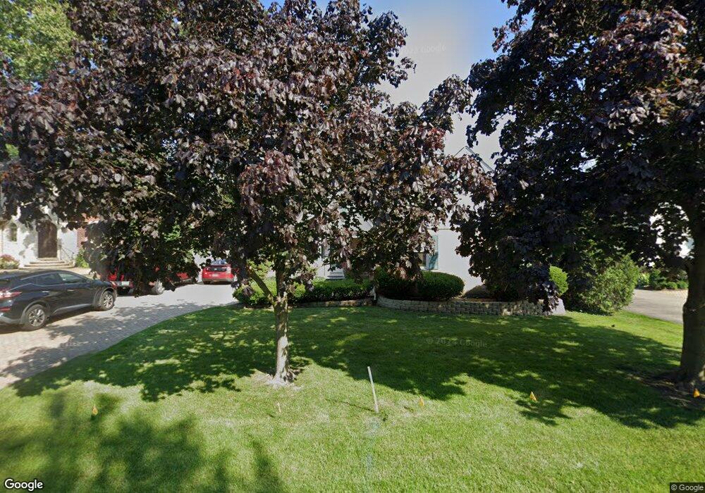 617 Greendale Rd, Glenview, IL 60025 - photo 1