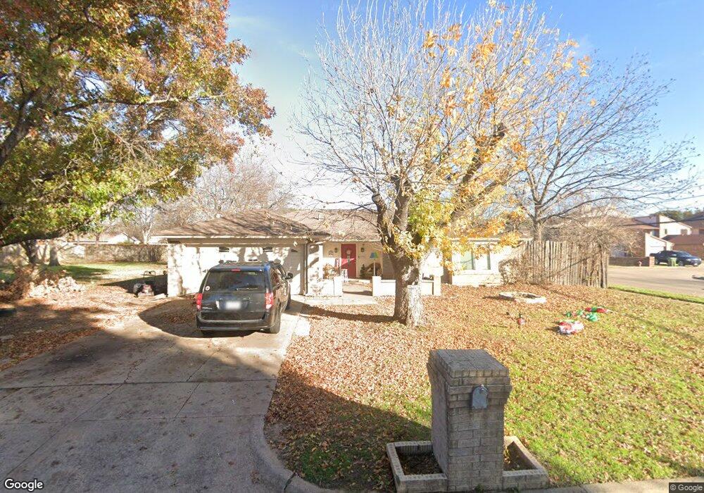 5100 Abby Rd, North Richland Hills, TX 76180 - photo 1