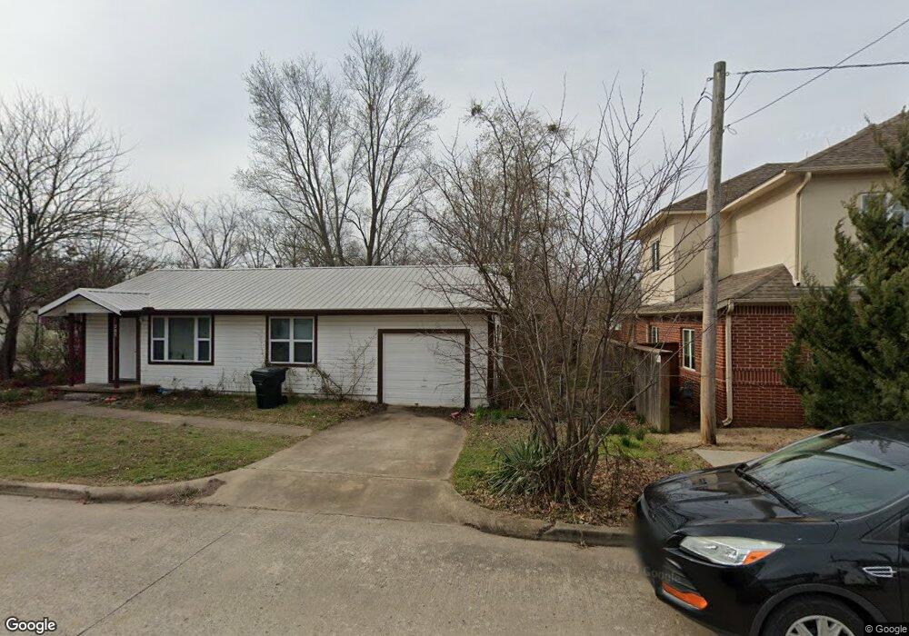 225 W Claremore St, Claremore, OK 74017 - photo 1