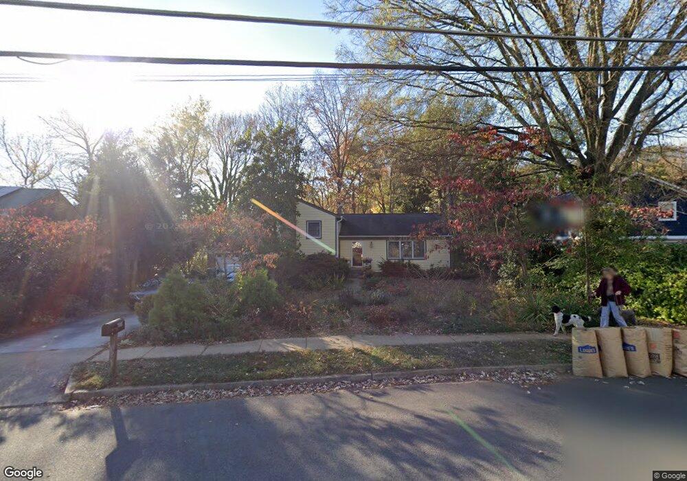 7608 Range Rd, Alexandria, VA 22306 - photo 1