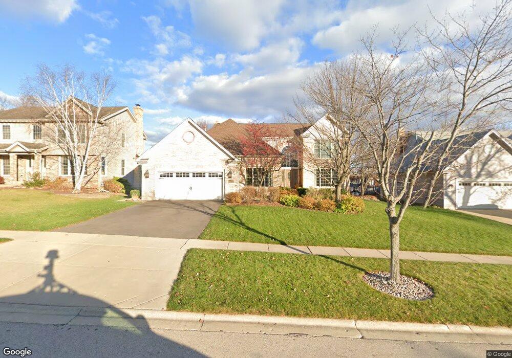 341 Fieldcrest Dr, Algonquin, IL 60102 - photo 1