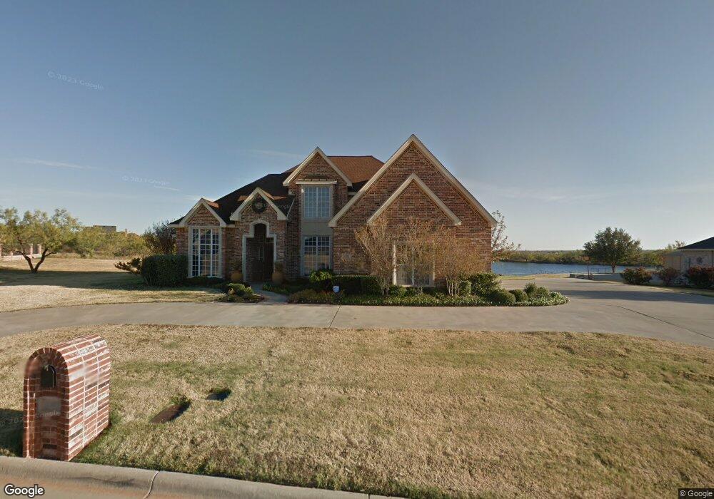 1302 Saddle Lakes Dr, Abilene, TX 79602 - photo 1