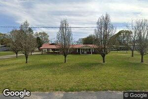 82 Pridgen Dr, Laurel Hill, FL 32567