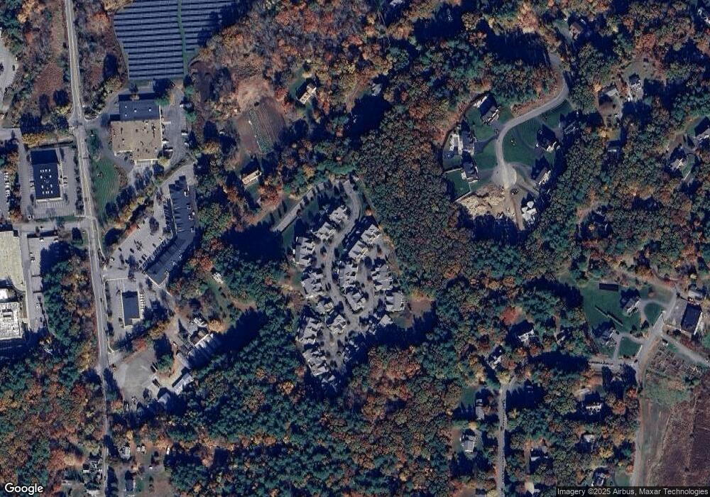 70 Charles Ct unit 37, Southborough, MA 01772 - photo 1