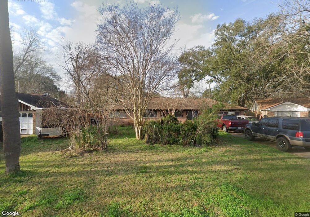 337 Meyer St, Alvin, TX 77511 - photo 1