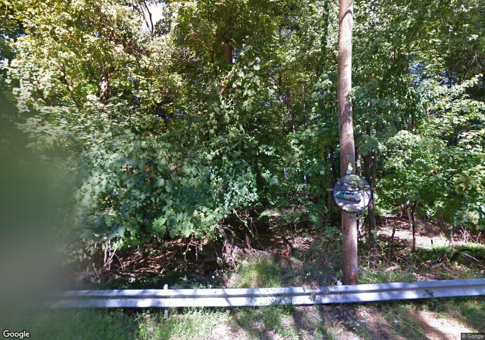 1690 Amazon Rd, Mohegan Lake, NY 10547 - photo 1