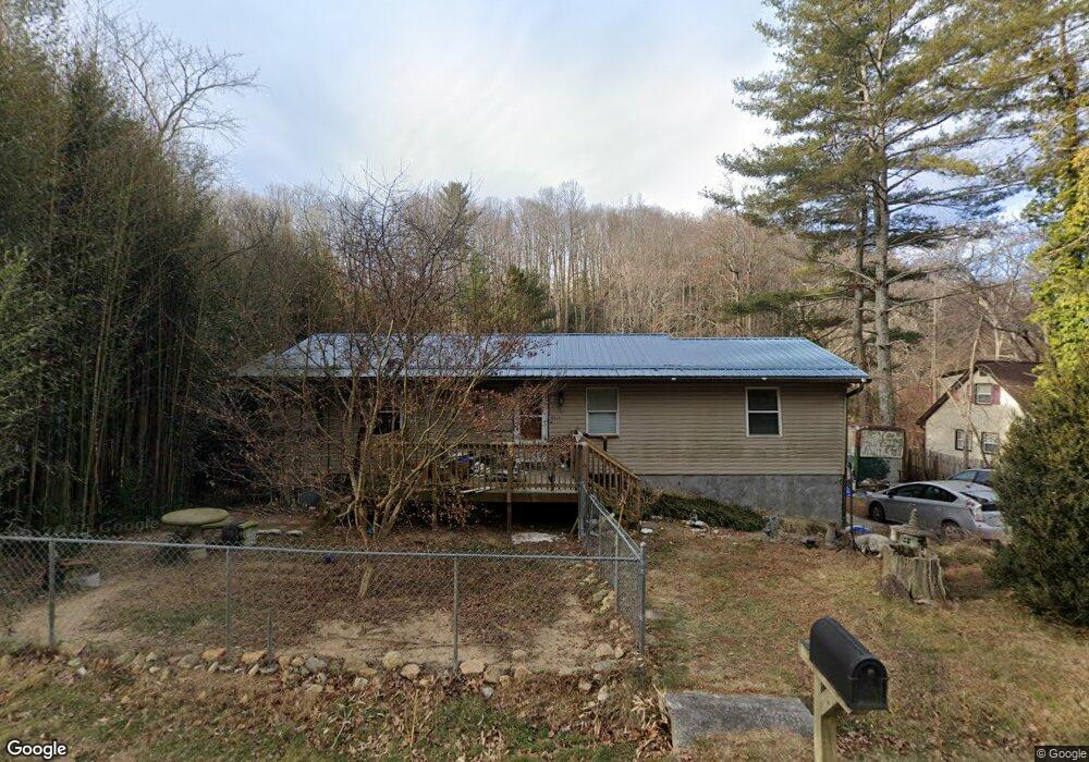 651 Salisbury Rd, Hendersonville, NC 28792 - photo 1