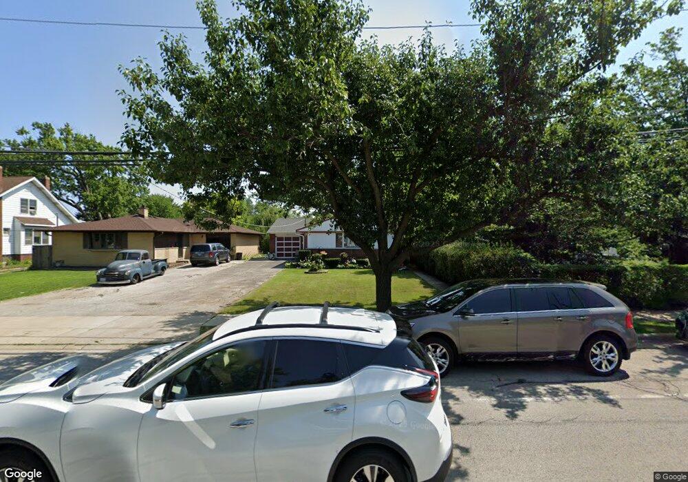 1117 E Algonquin Rd, Des Plaines, IL 60016 - photo 1