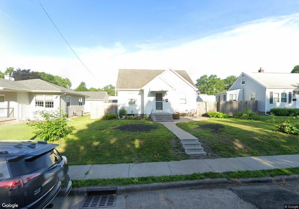 2226 N Howell St, Davenport, IA 52804 - photo 1