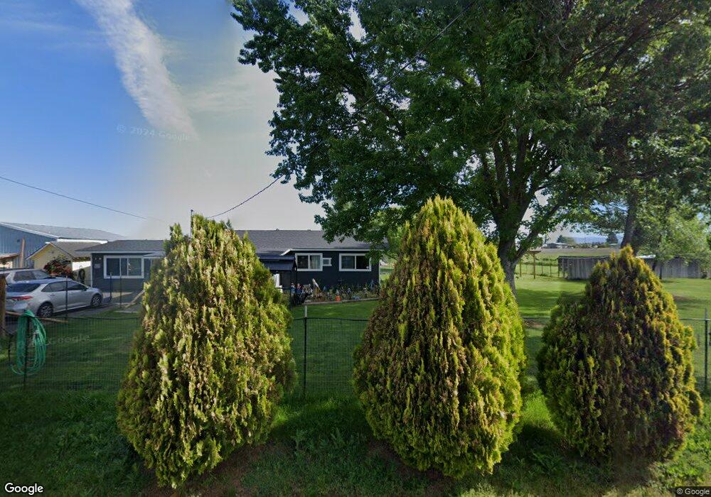 1097 E Justice Rd, Central Point, OR 97502 - photo 1