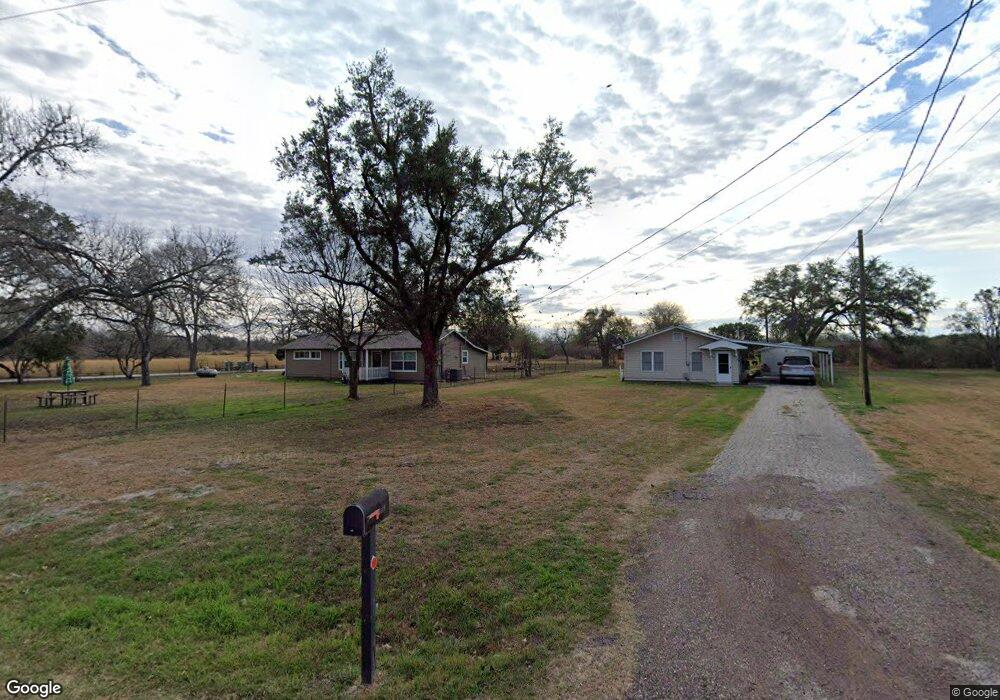 2170 Old Houston Hwy, Beeville, TX 78102 - photo 1