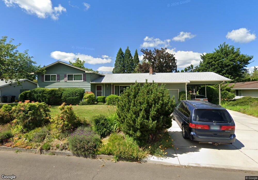 686 NW 13th Ave, Canby, OR 97013 - photo 1