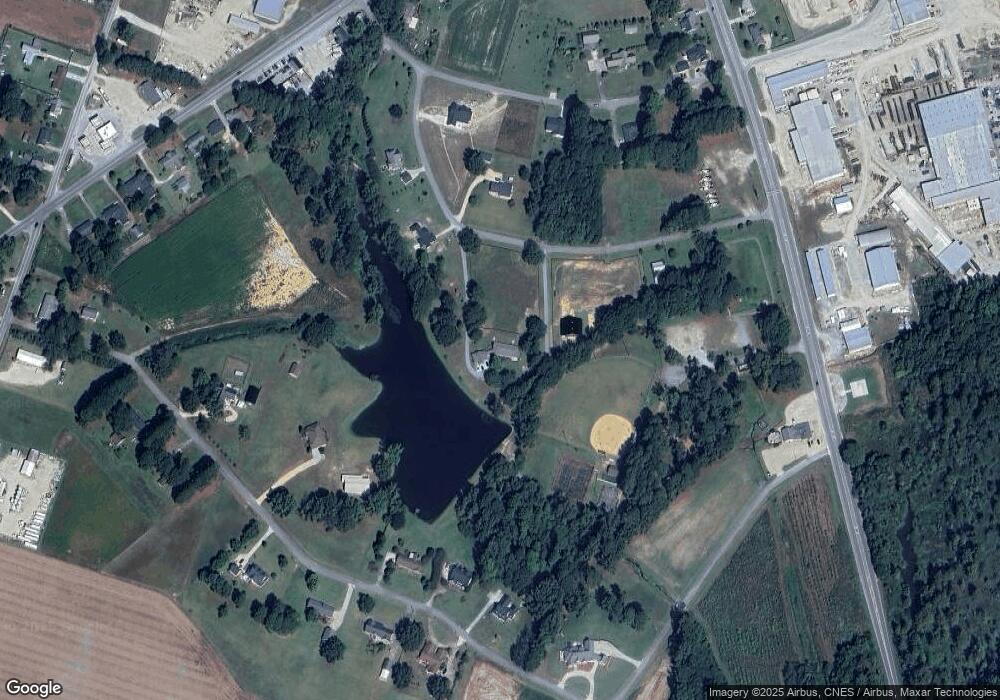 207 Sunset St, Newton Grove, NC 28366 - photo 1