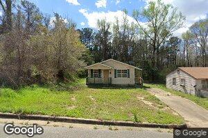 901 Highland Hill Dr, Tuskegee, AL 36083