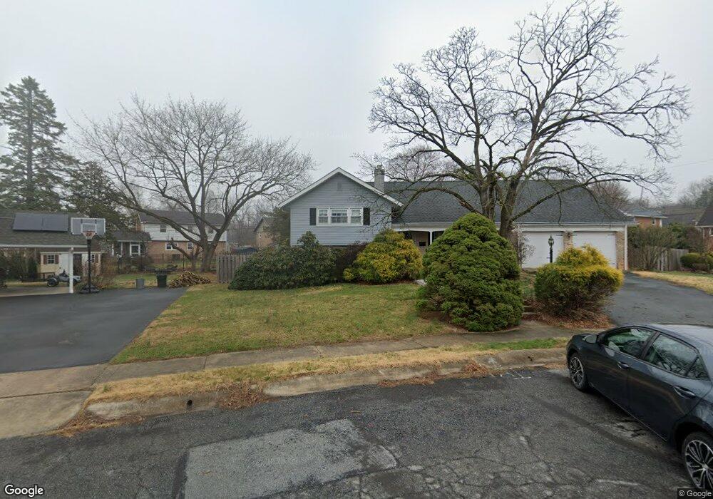 513 Lenore Ct, Reading, PA 19609 - photo 1