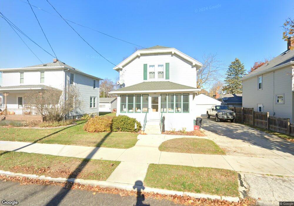 1708 New York Ave, Manitowoc, WI 54220 - photo 1