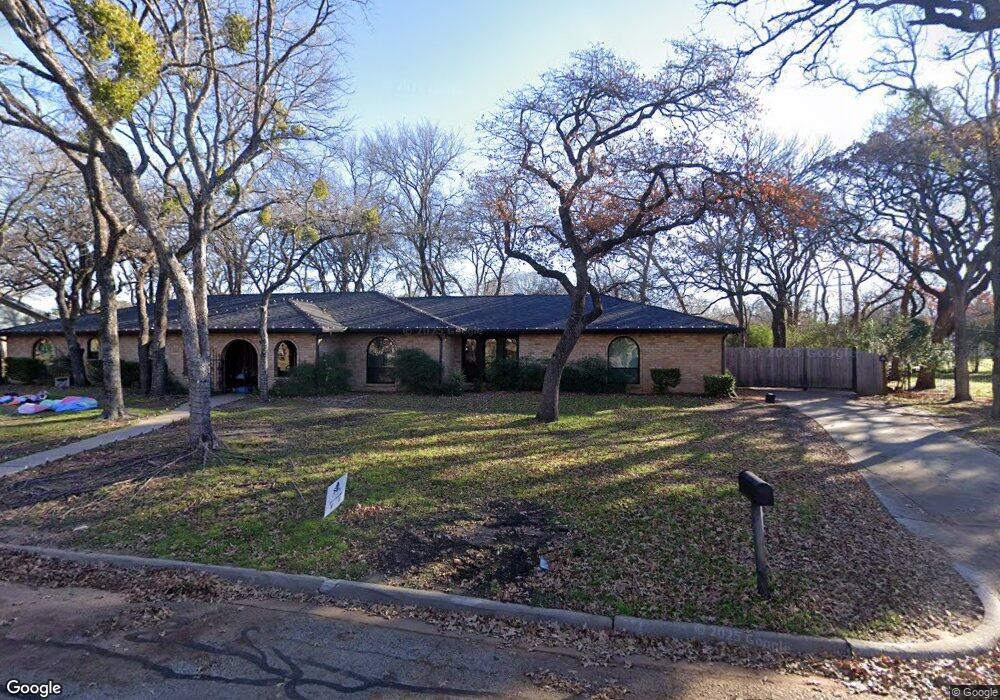 300 Glenn Dr, Hurst, TX 76053 - photo 1