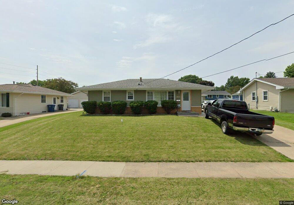 2833 E Tiffin Ave, Des Moines, IA 50317 - photo 1