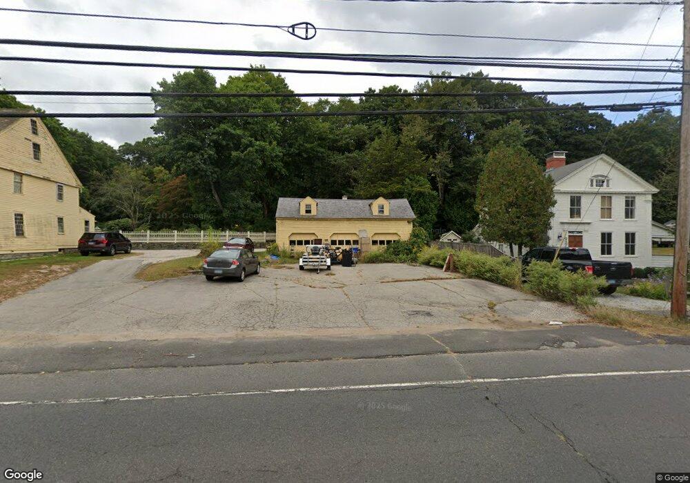 943 Saybrook Rd, Haddam, CT 06438 - photo 1