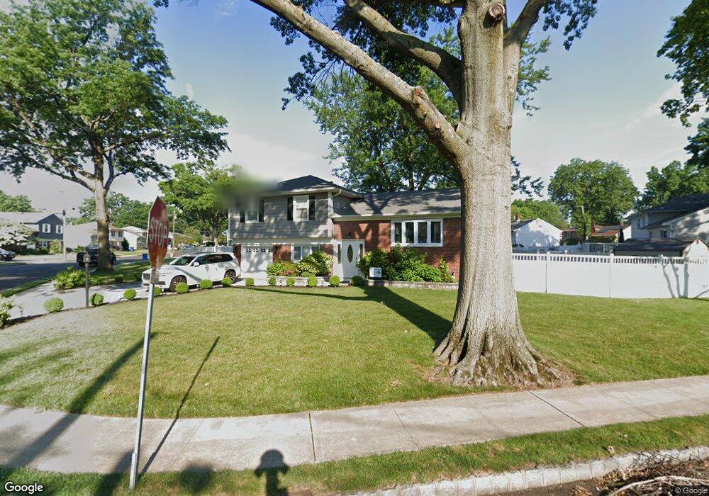 40 Oleander Way, Clark, NJ 07066 - photo 1