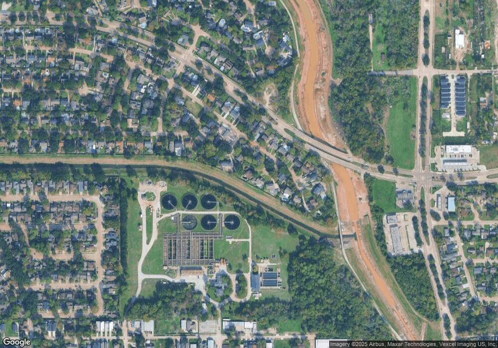 4727 Bayou Vista Dr, Houston, TX 77091 - photo 1